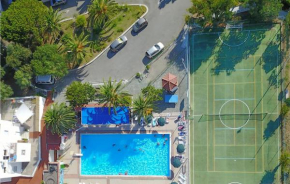 Nice apartment in Falerna Marina with 2 Bedrooms